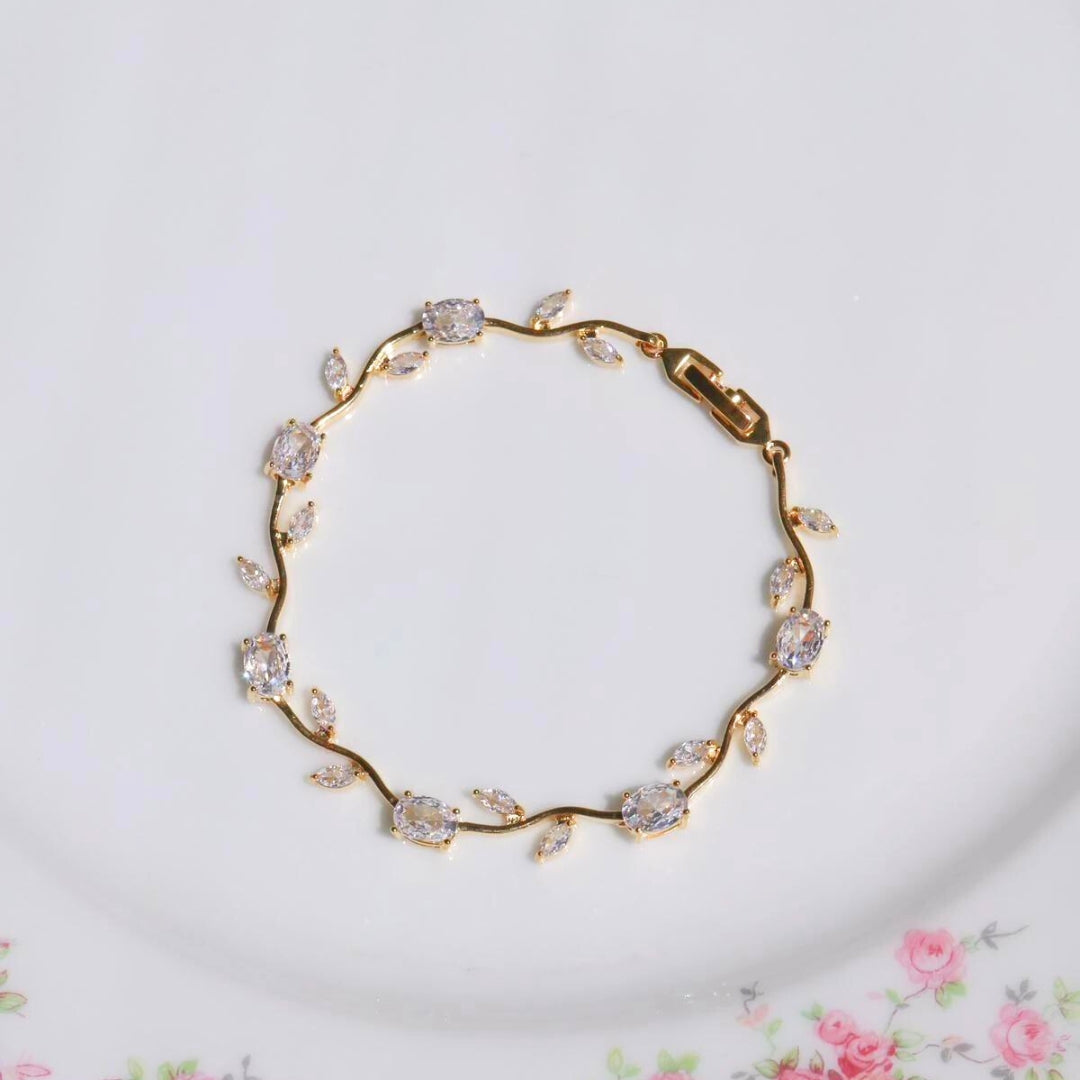 Leafy garden tennis bracelet