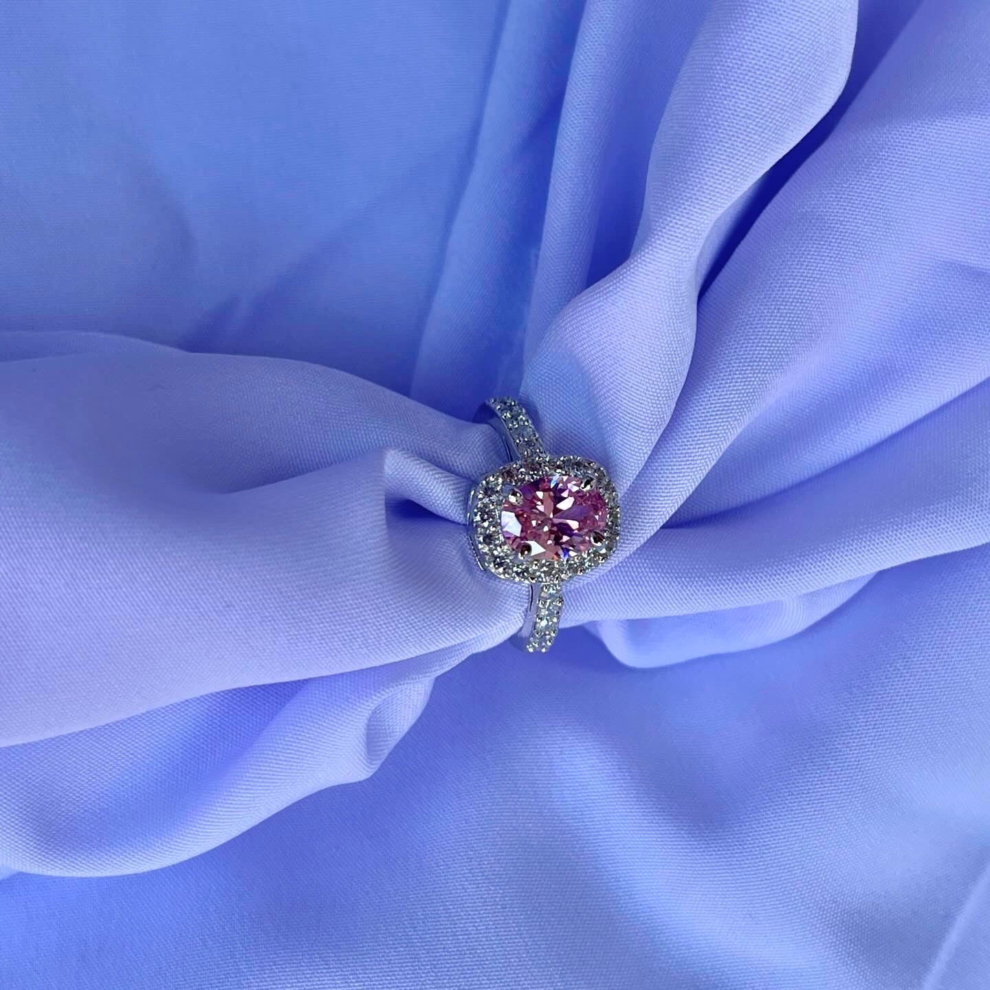 Grandeur engaged ring