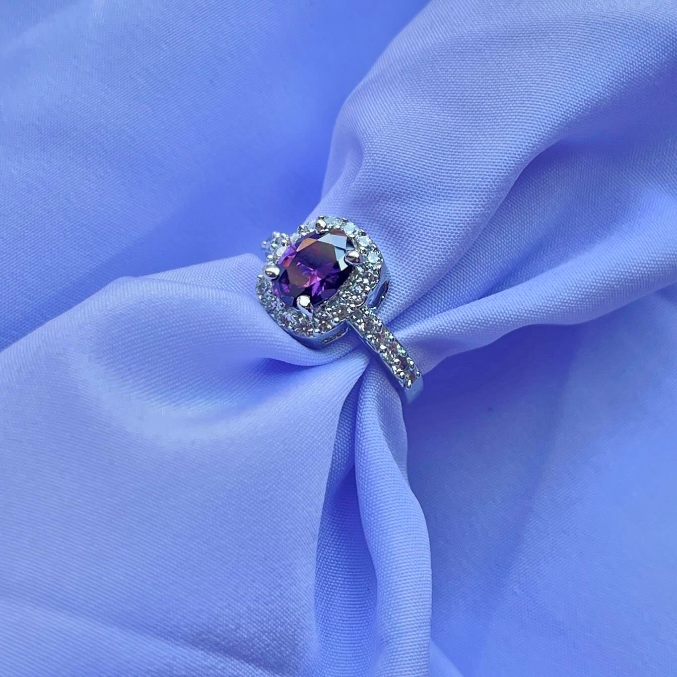Grandeur engaged ring