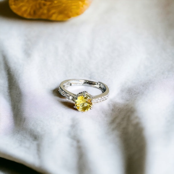 Gen z solitaire ring
