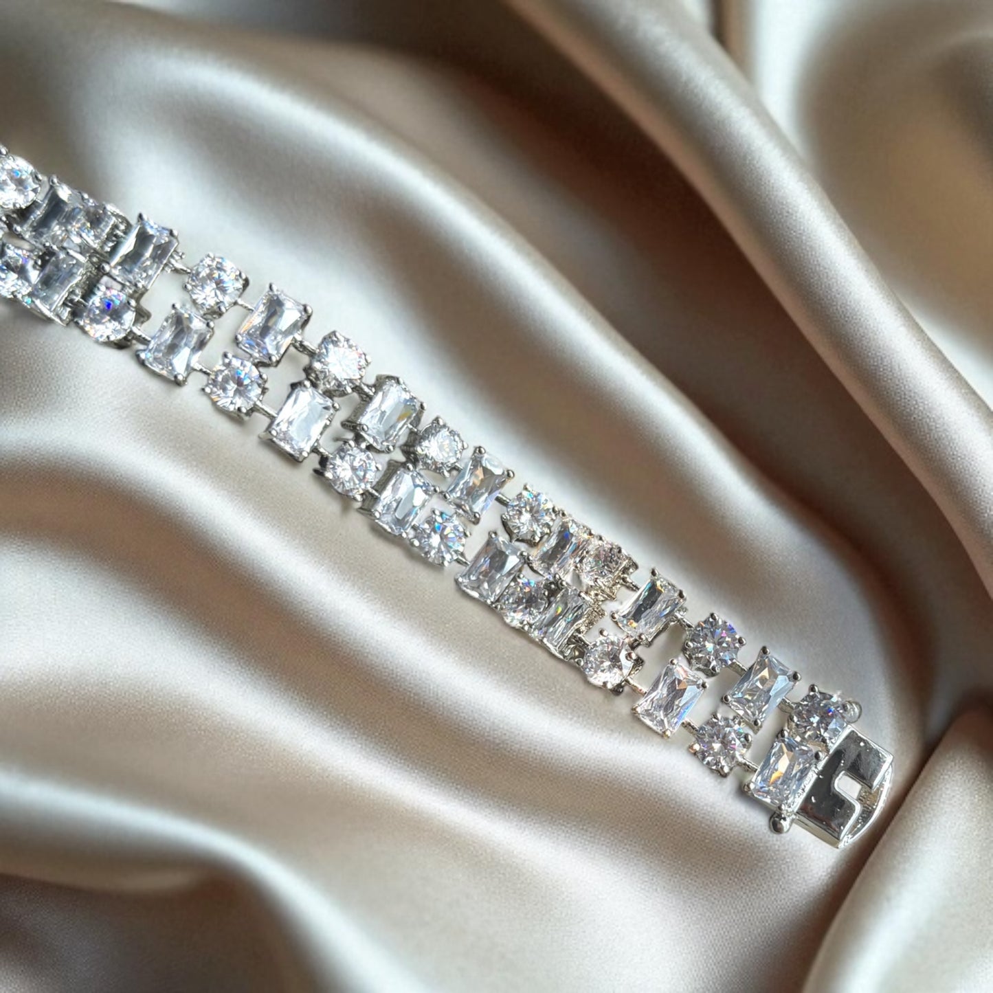 Luxe tennis bracelet