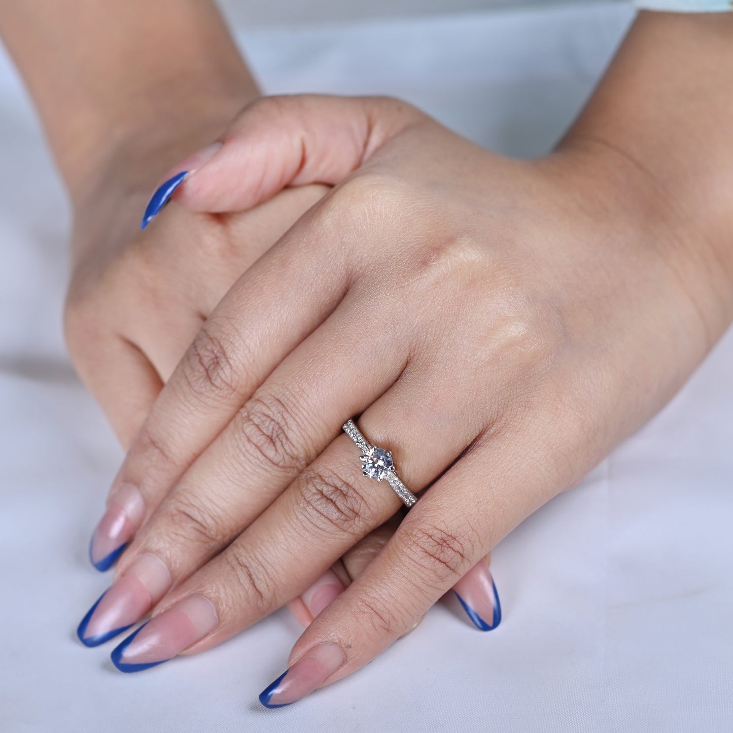 Gen z solitaire ring