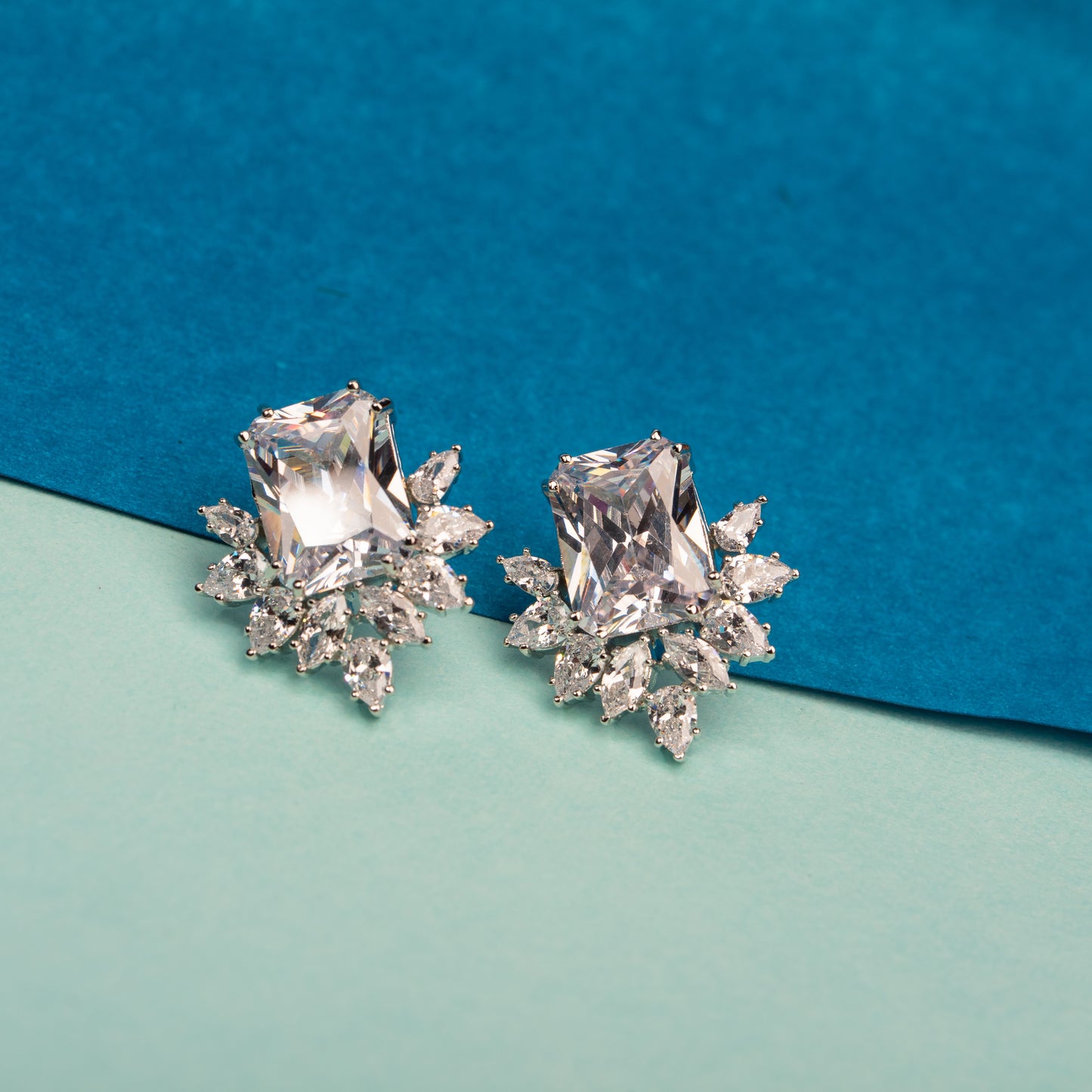 Crystal sparkle stud earring
