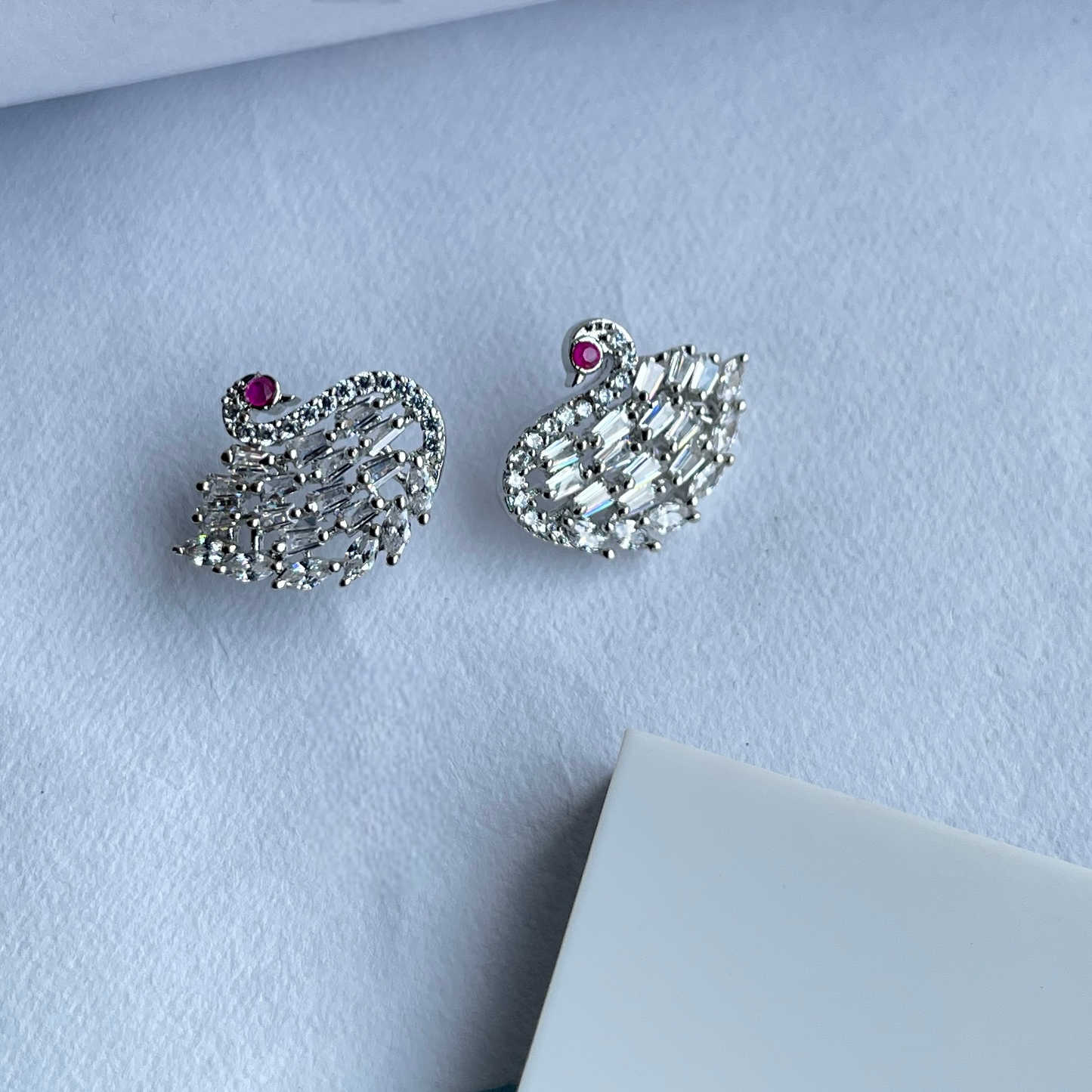 Swan crystal stud earring