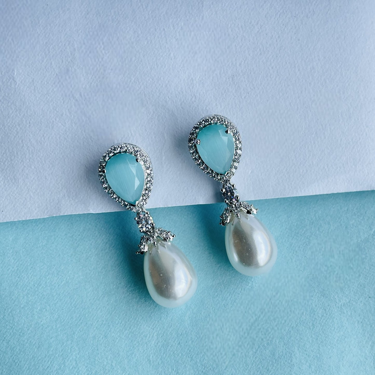 MInimella pearl pear earring