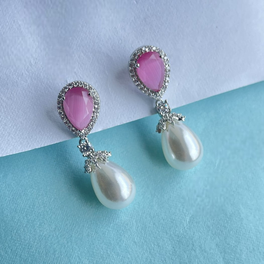 MInimella pearl pear earring