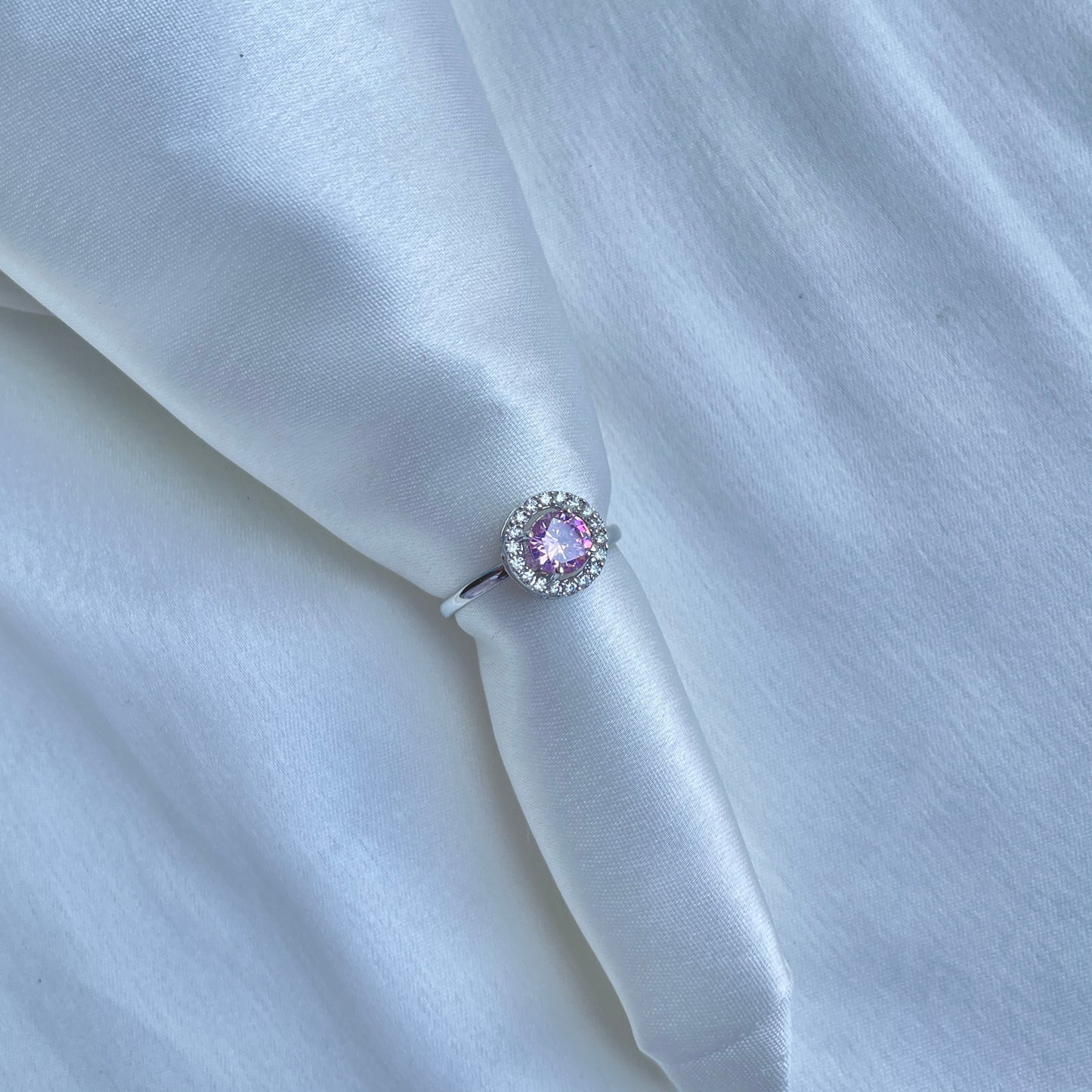 Solitaire halo ring