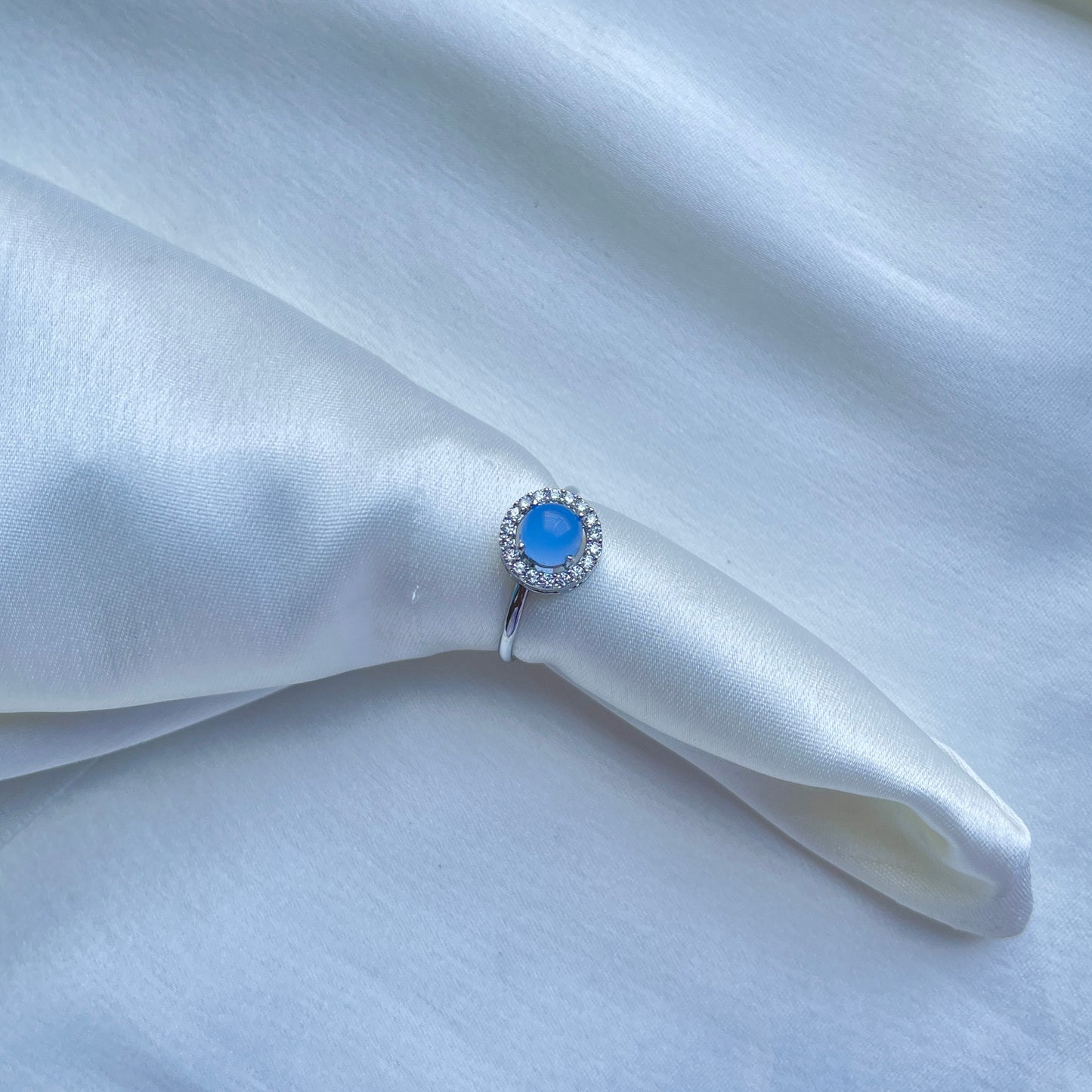 Solitaire halo ring