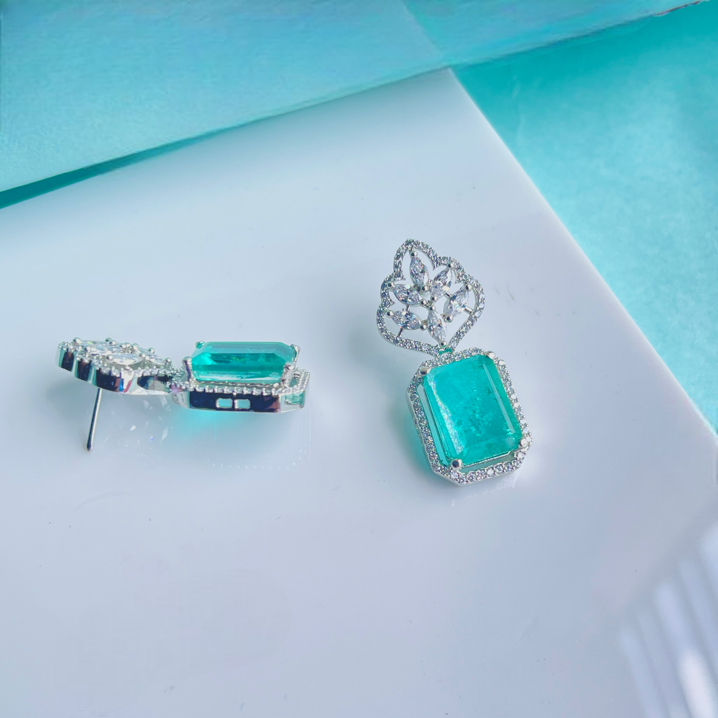 Elemental exotic earring