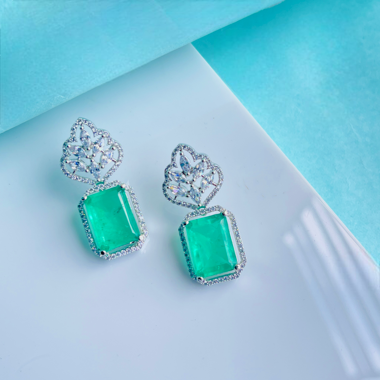 Elemental exotic earring