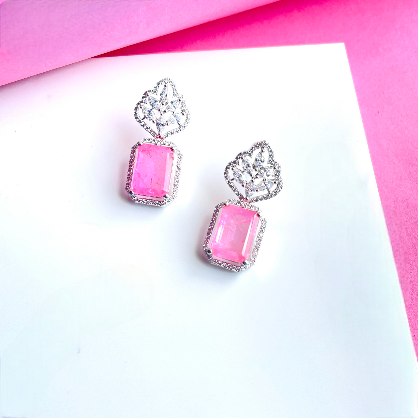 Elemental exotic earring