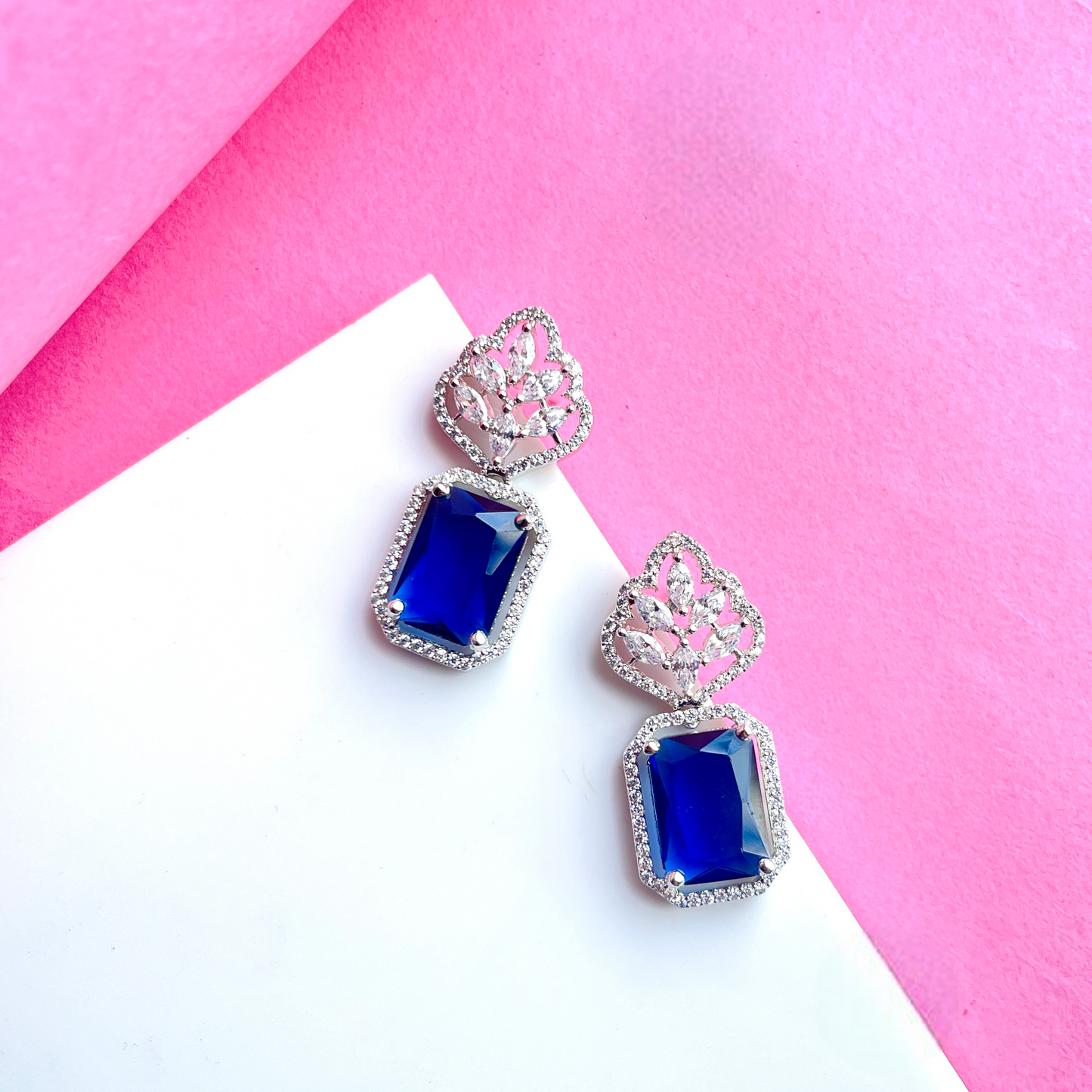 Elemental exotic earring