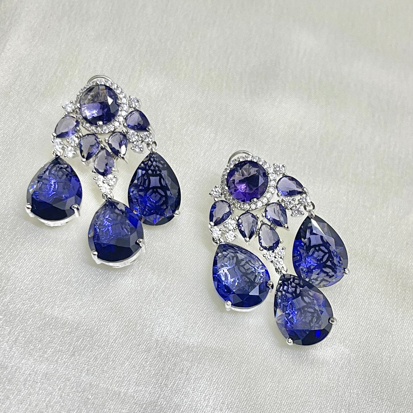 Heritage cocktail Earring