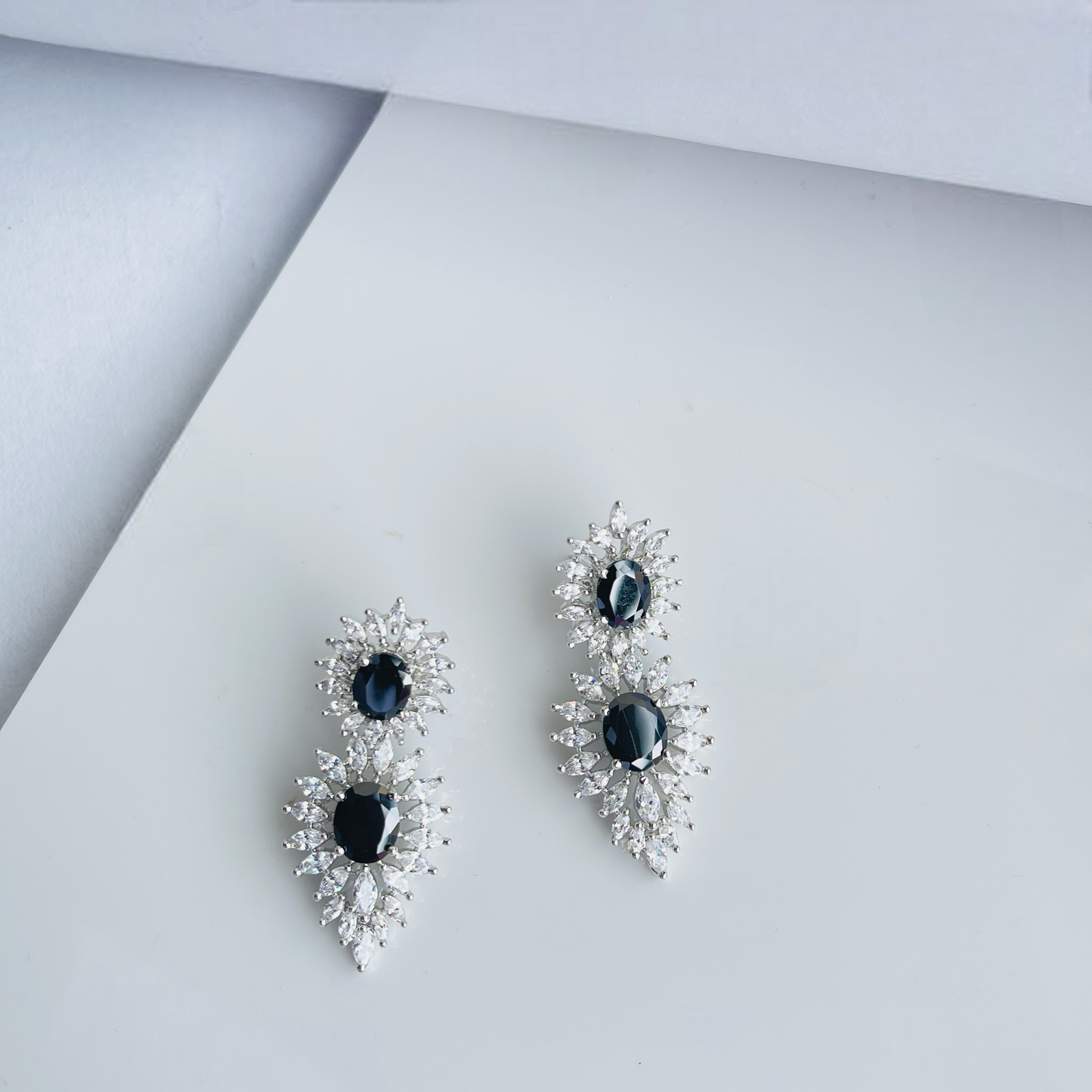 Marquilo drop earring
