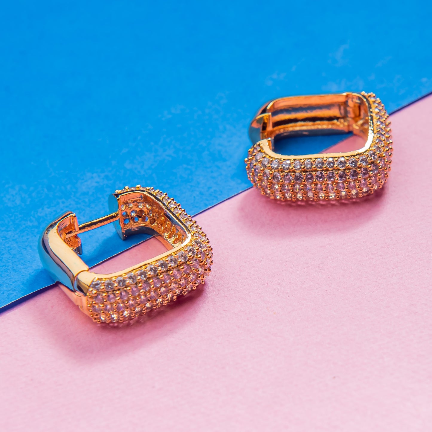 Aristos diamond huggies