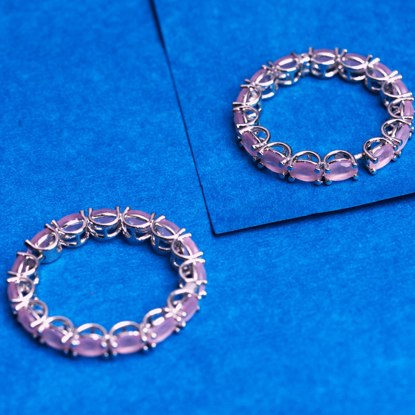 Ever gleam loop earring