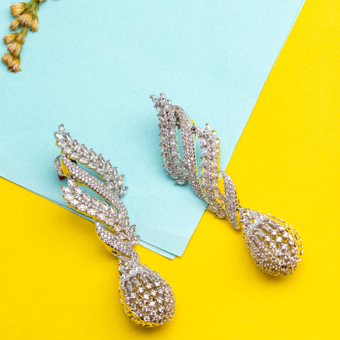 Enigmatic marquise earring