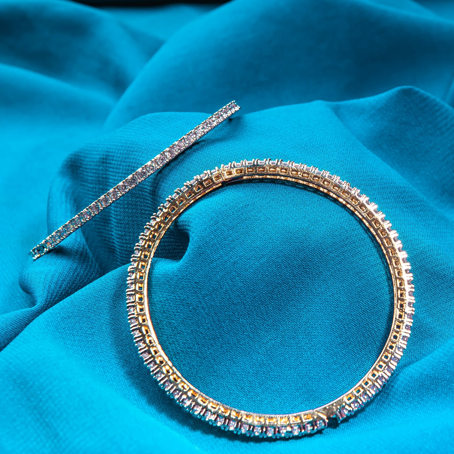 Heridity solitaire Bangles (bracelet)