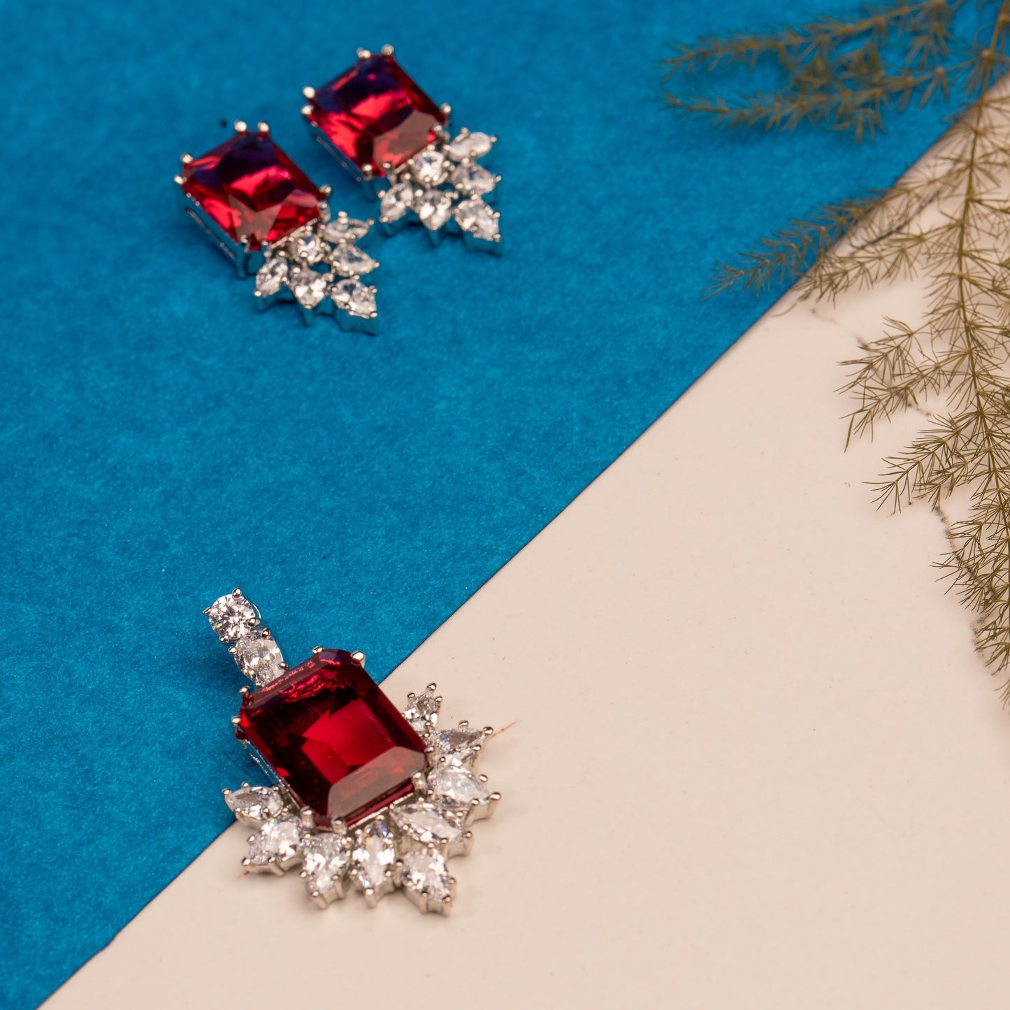 Crystal desire octo pendant set