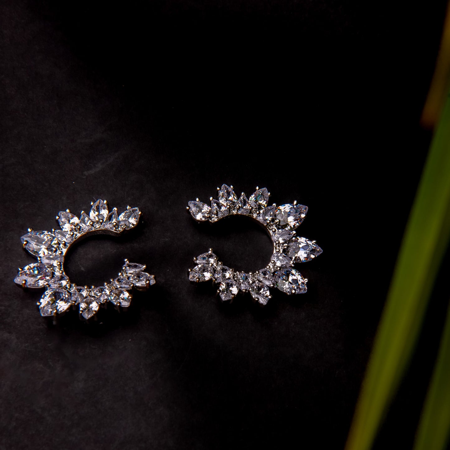 Starlight pear stud