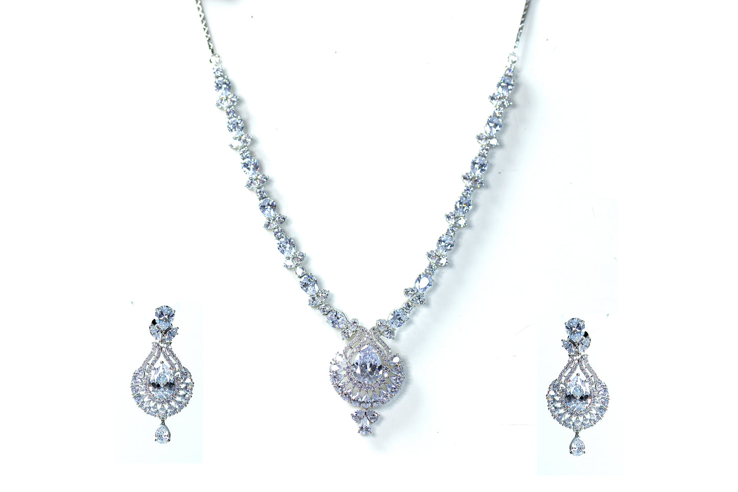 Beautiful Eternia ethnic zircon necklace Set Online