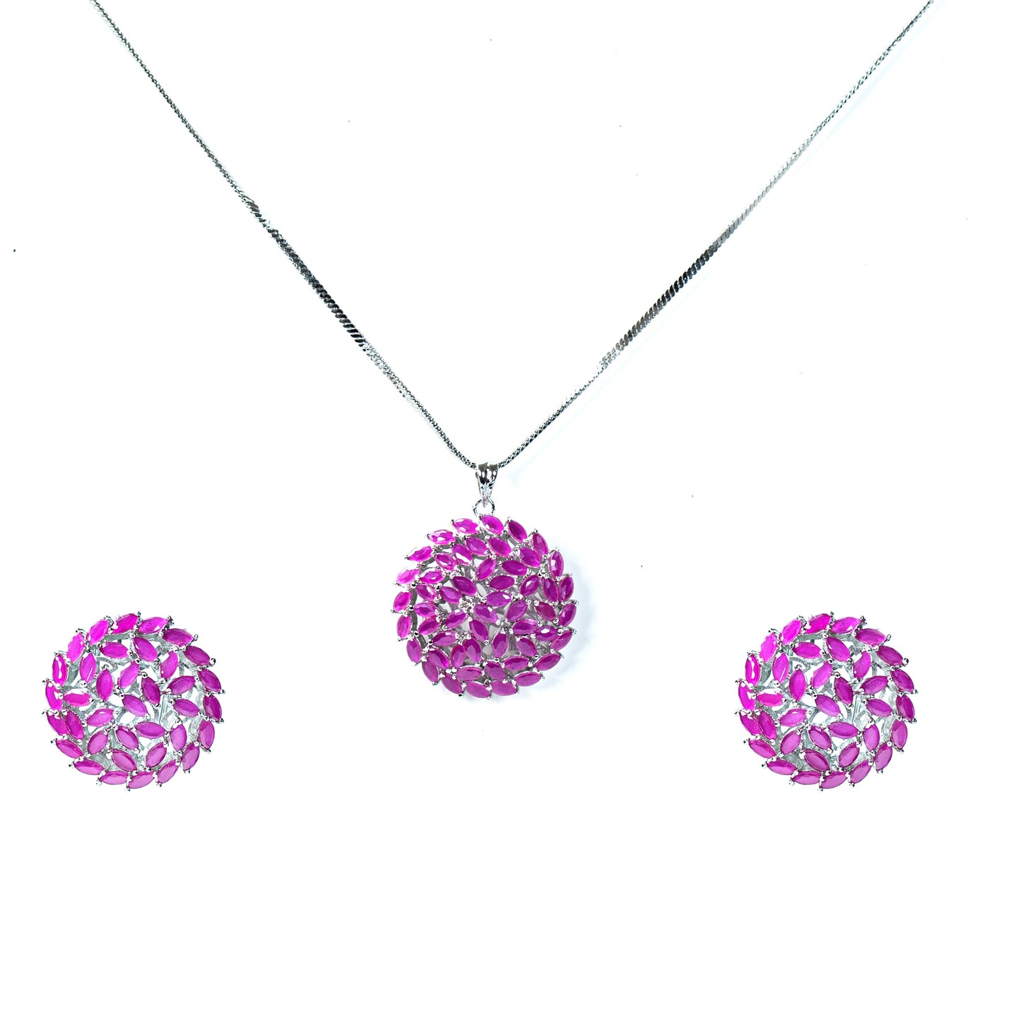 Marquila round sparkle pendant set