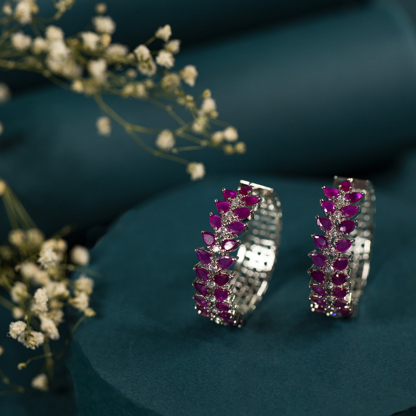 Beautiful Women's loops earring Online