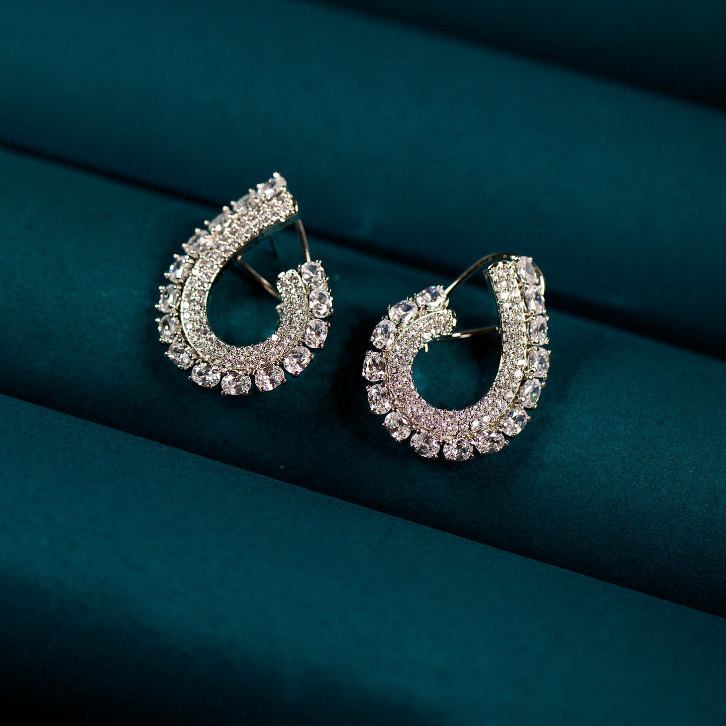 Beautiful Stud Earring Online