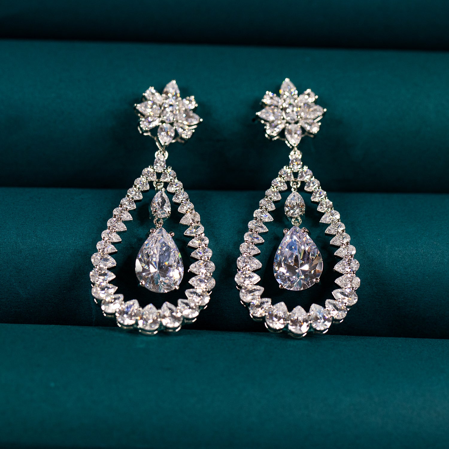 pearto party wear earring