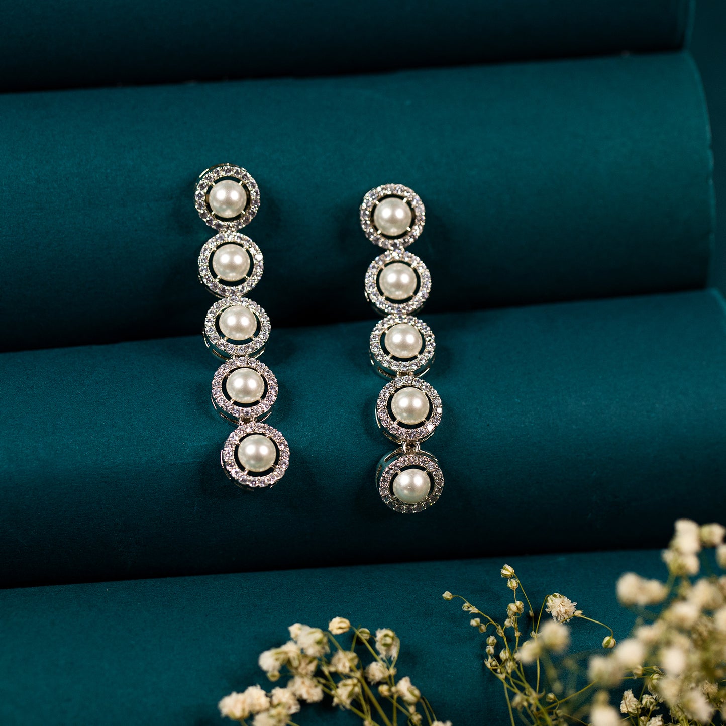 Beautiful Women's Earring Online