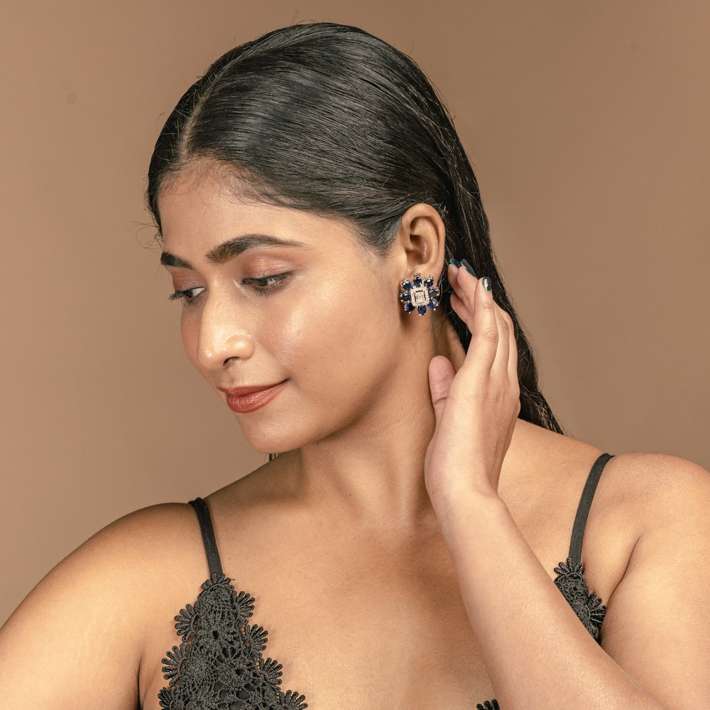 Floro illusion stud earring