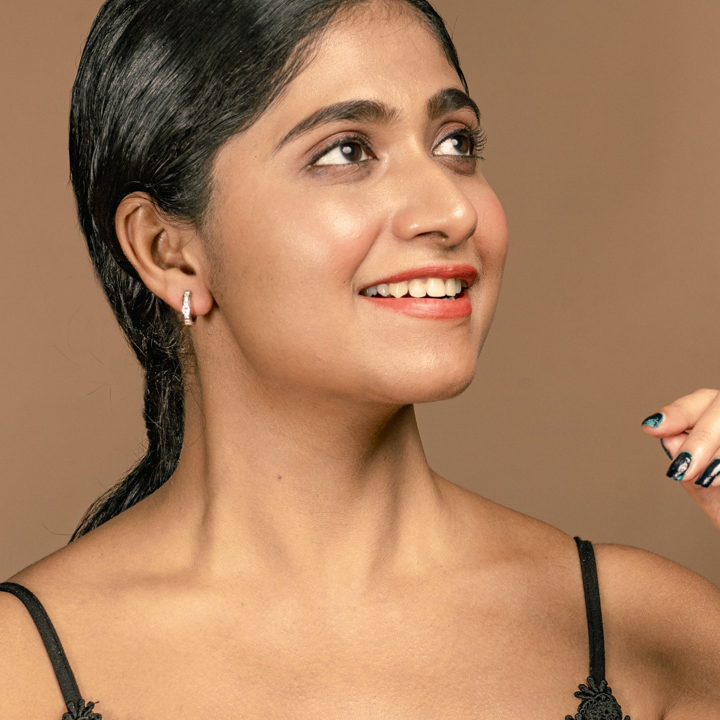 Buy Women baguette mini loop earring Online