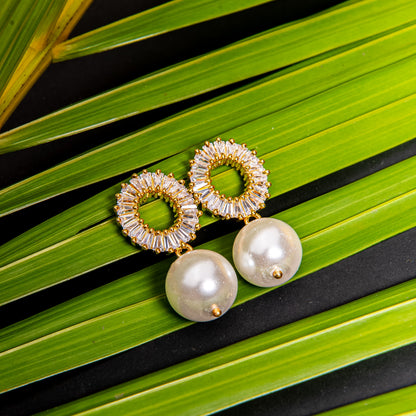 Baguette pearl stud