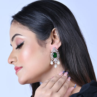 Pearly glaze pearl earring