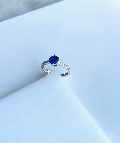 Gen z solitaire ring