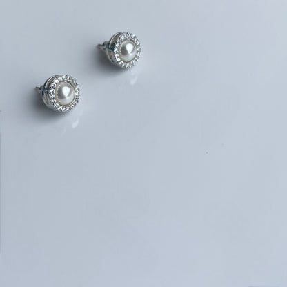 Minimella pearl zircon stud