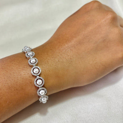 Pearl glaze tennis bracelet