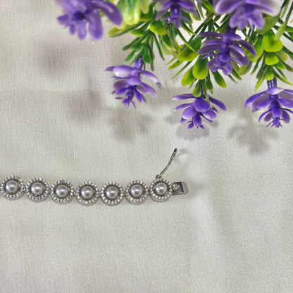 Pearl glaze tennis bracelet