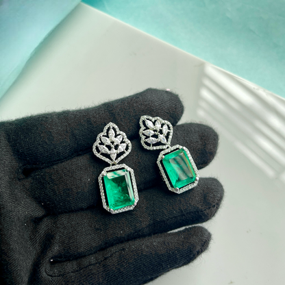Elemental exotic earring