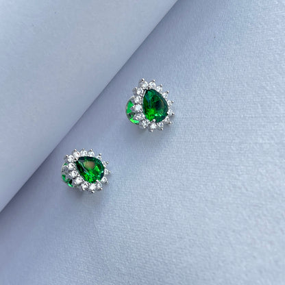 Minimella pear sparkle earring