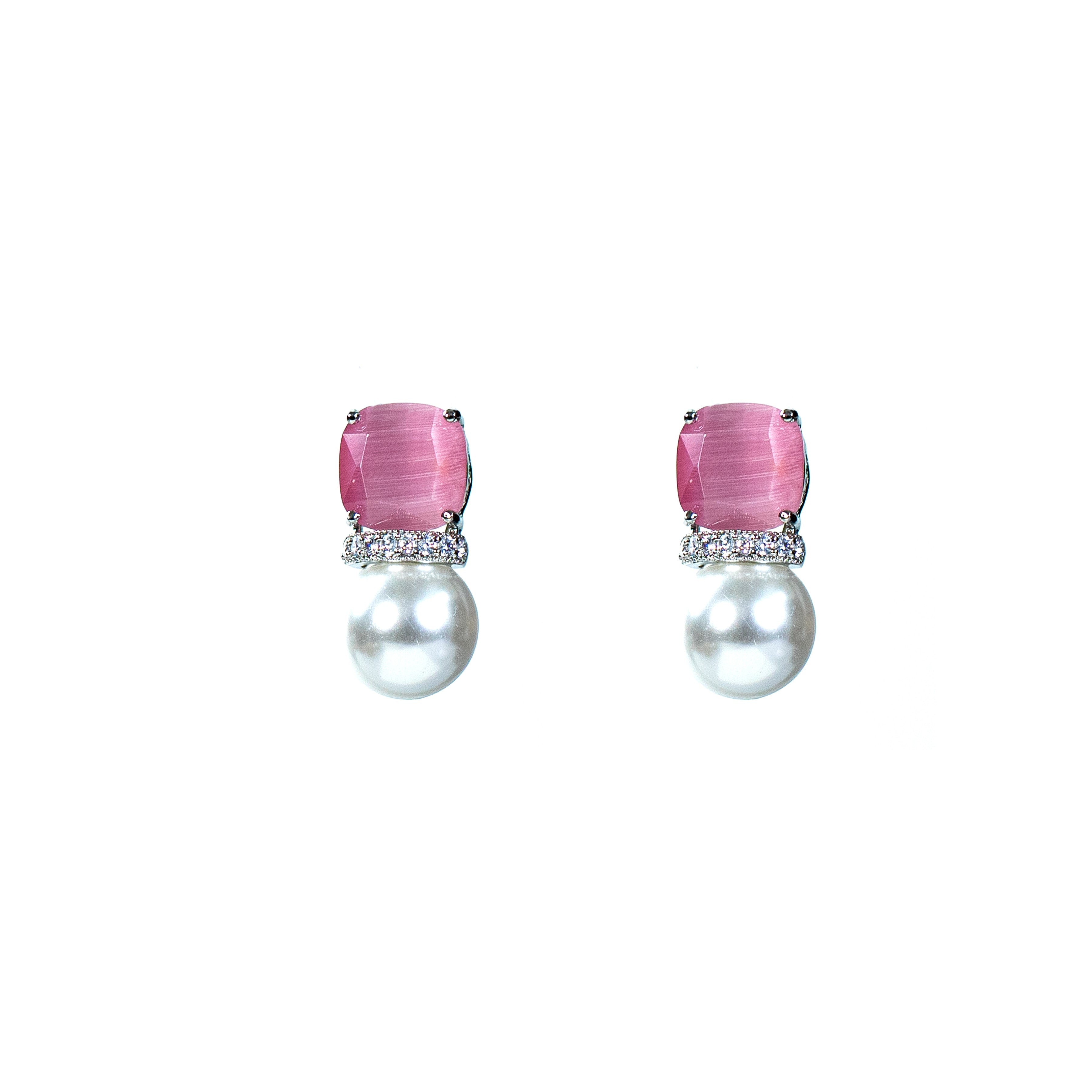 Karen Suen Fine Jewellery on Instagram Brilliant pair of conch pearl and diamond  earrings from Perfect Pearl collection   KarenSuen  KarenSuenFineJewellery Designer BespokeJewels PreciousStones  FineJewelry JewelleryDesigner 