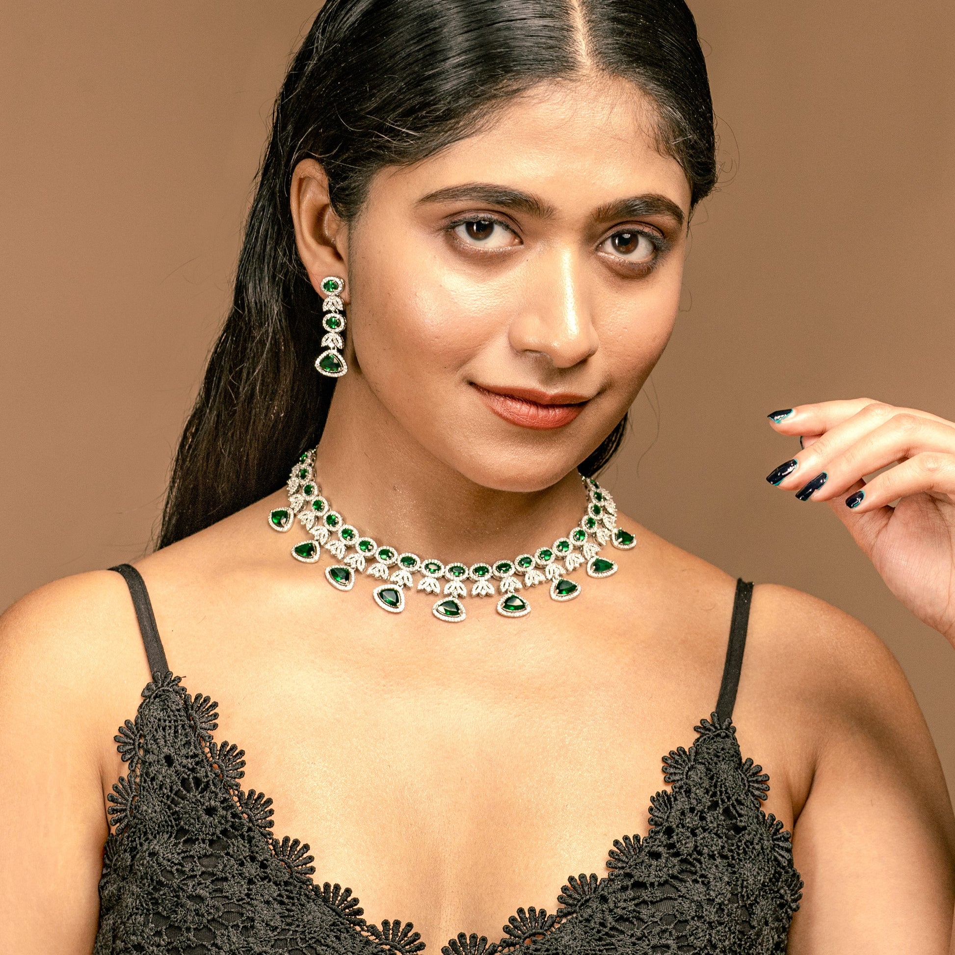 Beautiful Women's necklace Set Online India